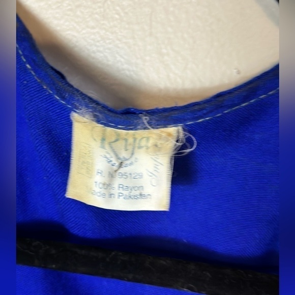 Rija kimono blue/ gold 28 p2p  35-1/2 length no size see measurements preowned - Picture 6 of 10